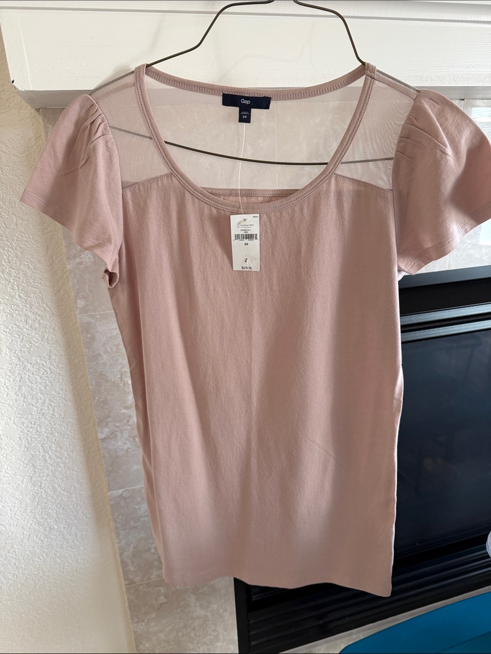GAP Women's Dusty Rose Scoop Neck Short Sleeve Top